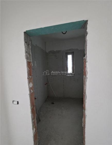 Casa individuala - Tunari - P M - 5 camere - 2 bai - 165mp - 5