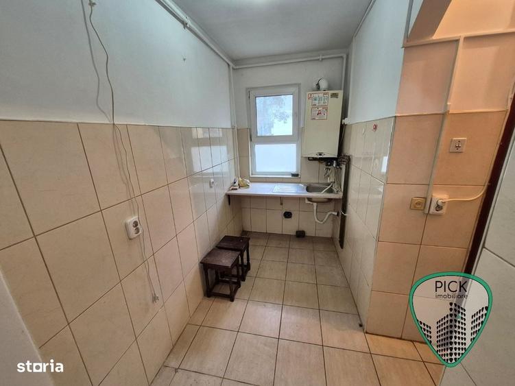 Apartament cu 3 camere decomandat în Dâmbu Pietros