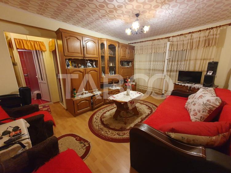 Apartament cu 2 camere semidecomandat, mobilat în Făgăraș