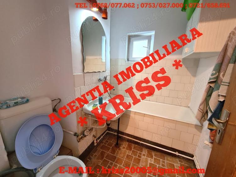 Apartament cu 2 camere semidecomandat în Calea București