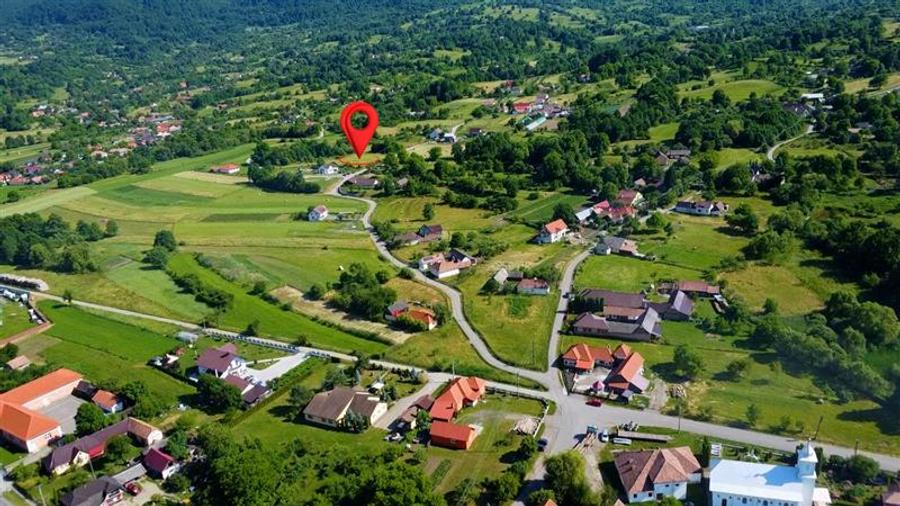 Teren intravilan de 5750 mp, în Ibănești