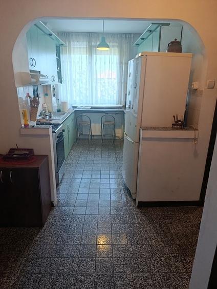 Apartament cu 4 camere în Dacia