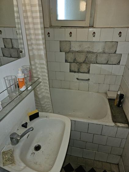 Garsonieră decomandată în Bucur Obor