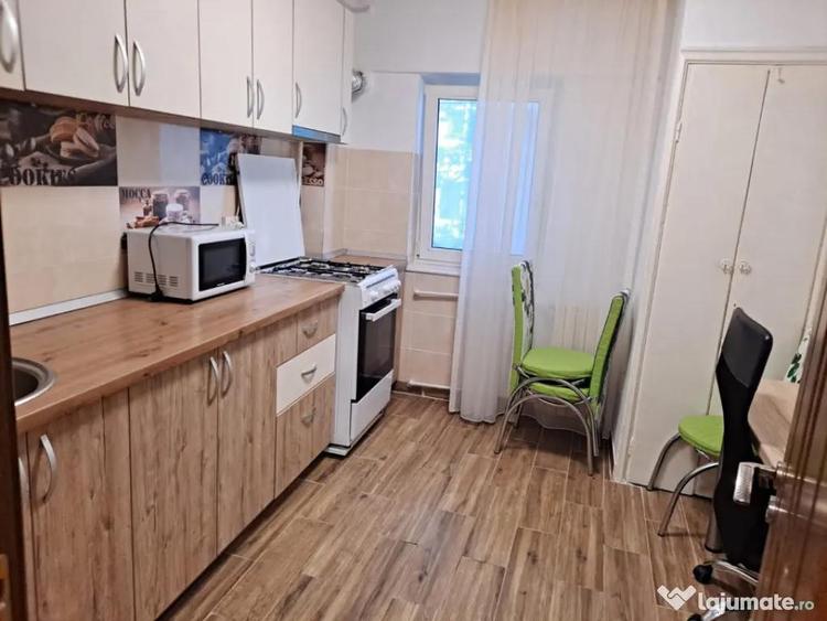 Apartament cu 2 camere decomandat în Faleza Nord