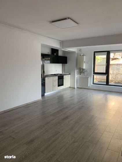Apartament cu 3 camere, mobilat în Calea Călărașilor