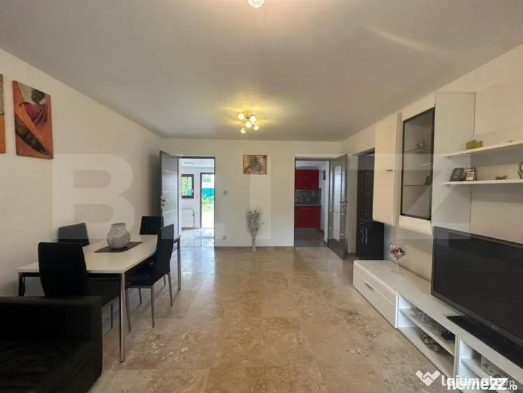 Casă cu 7 camere cu Canalizare în Central