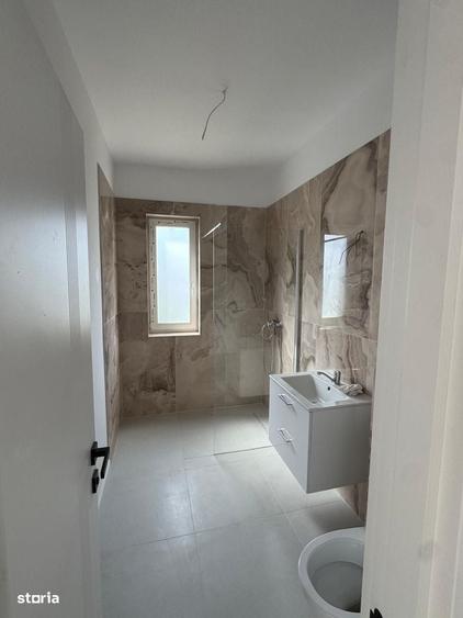 Apartament cu 2 camere în Plopi