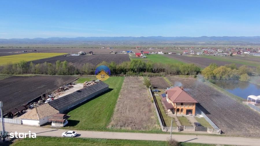 Teren de 2063 mp, în Podoleni