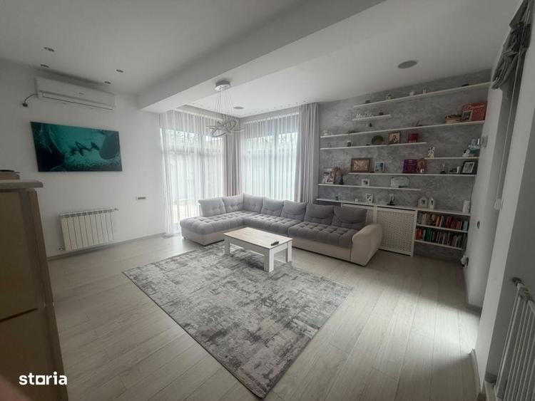 Casă cu 4 camere în Central