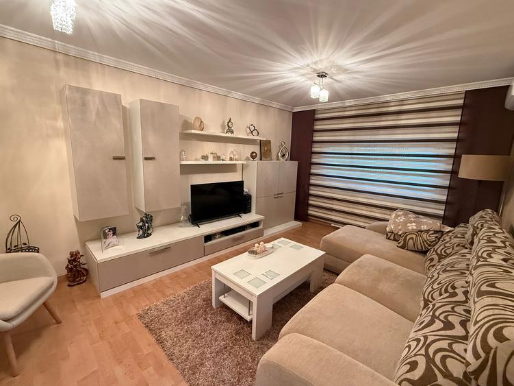 Apartament cu 2 camere decomandat în Sud