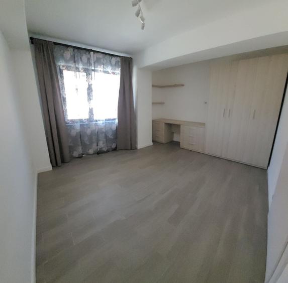Apartament cu 2 camere decomandat în Făcăi
