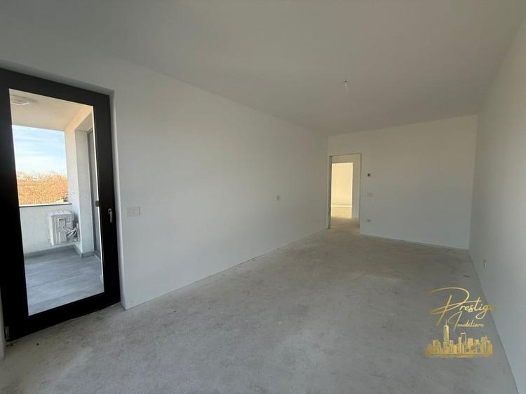 Duplex cu 4 camere cu Canalizare în Nufărul