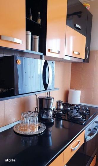 Apartament cu 3 camere decomandat, mobilat în Inel II