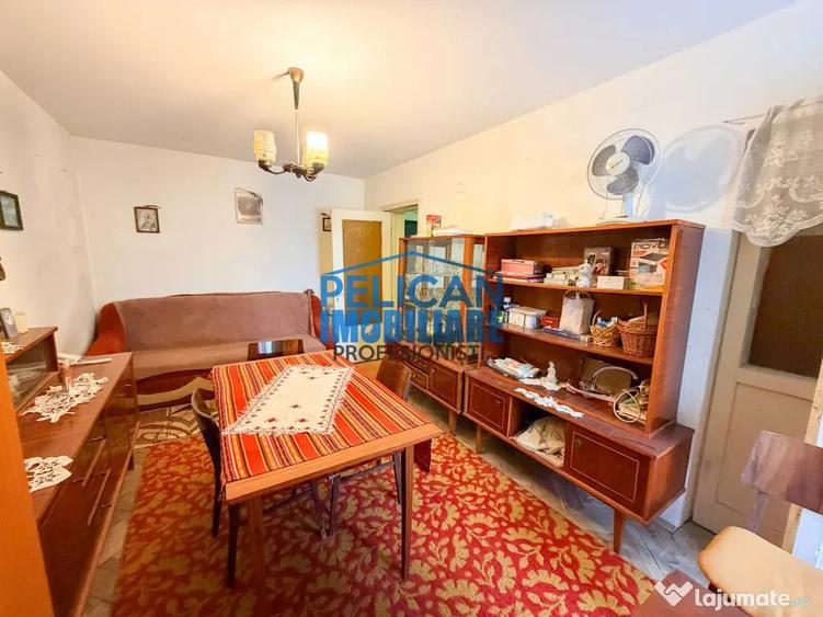 Apartament cu 2 camere decomandat în Spitalului