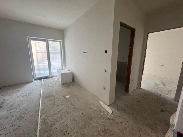 Apartament cu 2 camere semidecomandat în Țiglari