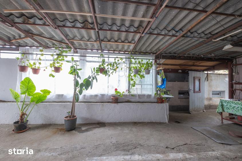 Casă cu 5 camere cu Teren 204 Mp în Central