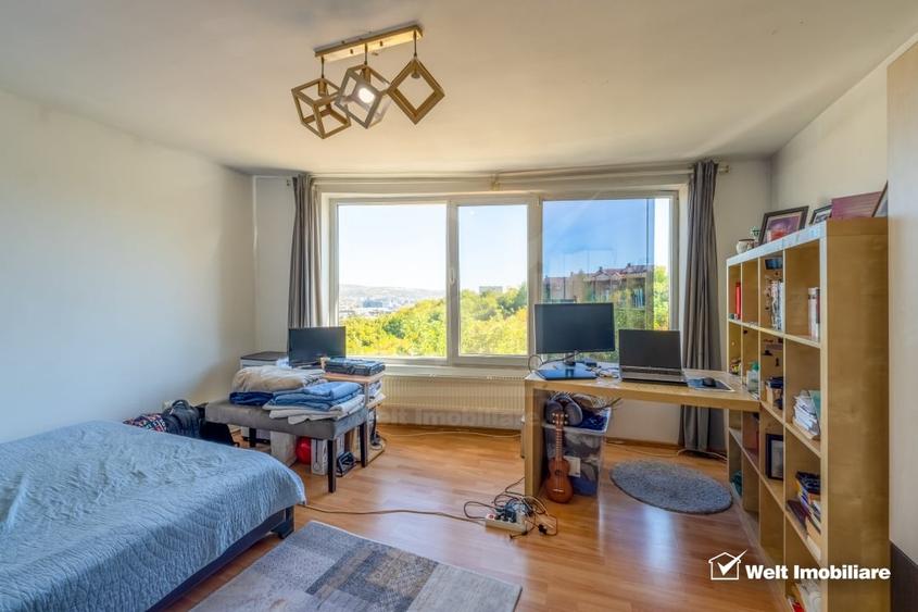 Casă individuală cu 7 camere cu Canalizare în Gruia