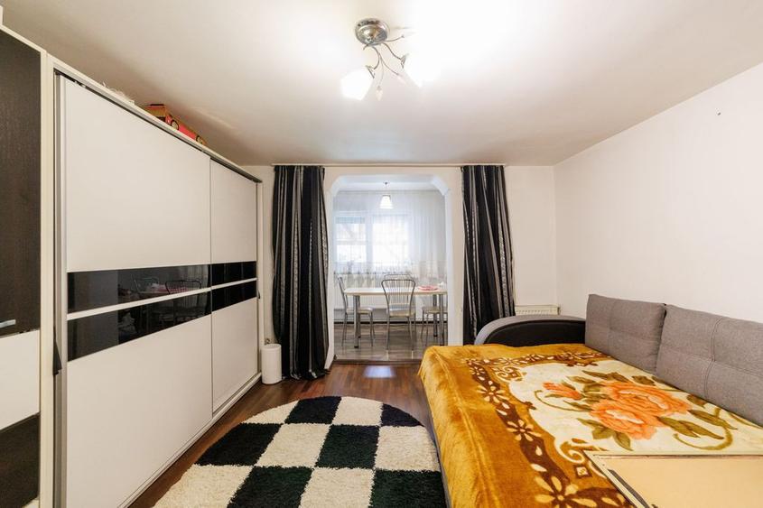 Casă cu 3 camere cu Teren 634 Mp în Central