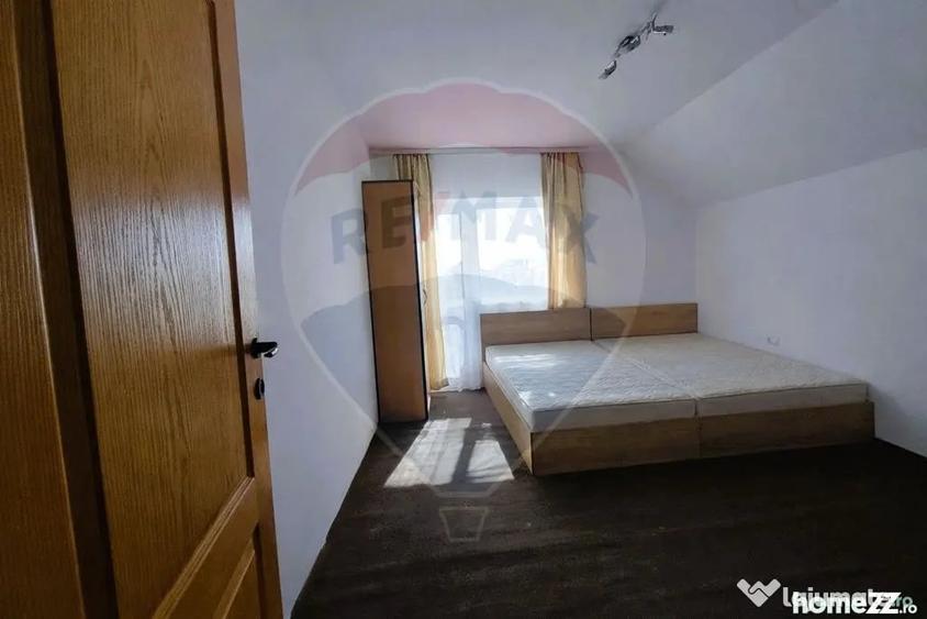 Casa / Vila cu 5 camere de vanzare - 9