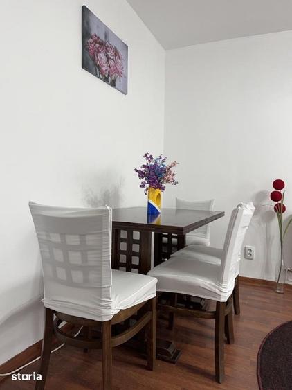 Apartament cu 3 camere în Tei