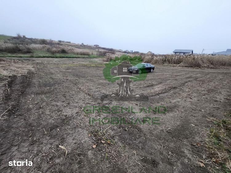 Teren de 1100 mp, în Miroslava