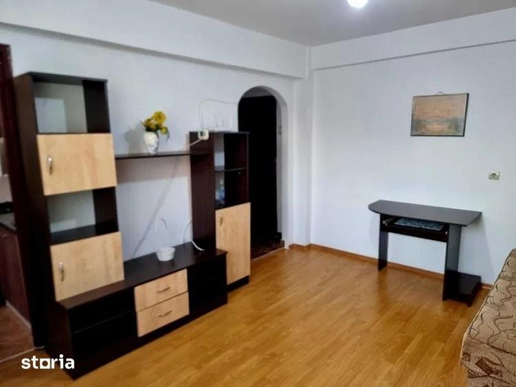Garsonieră în Podu Roș
