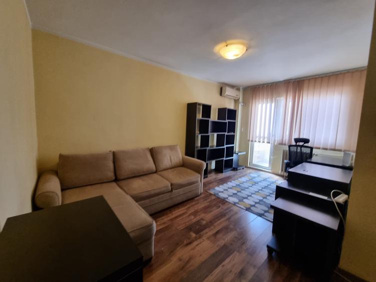 Garsonieră decomandată în Ștefan cel Mare