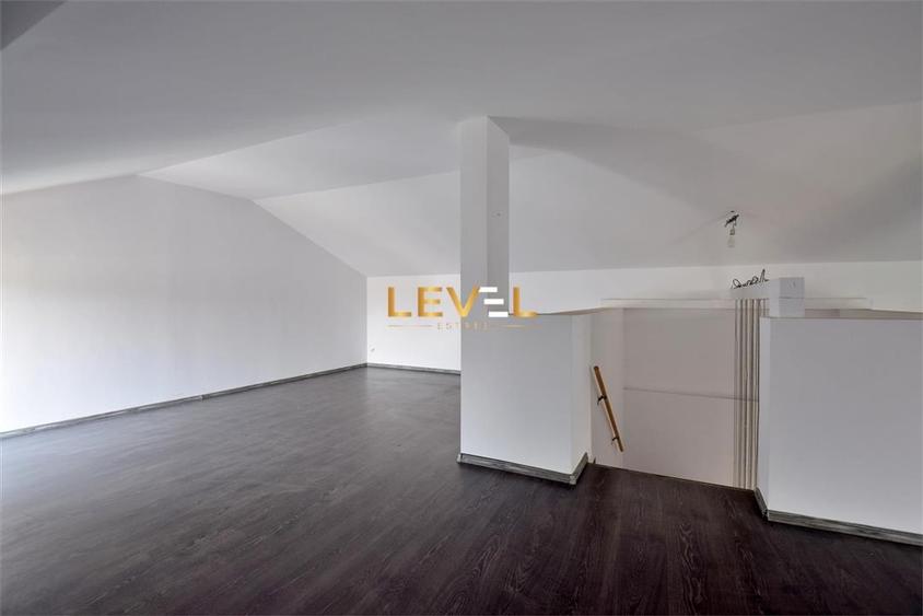 Duplex cu 3 camere cu Garaj în Central
