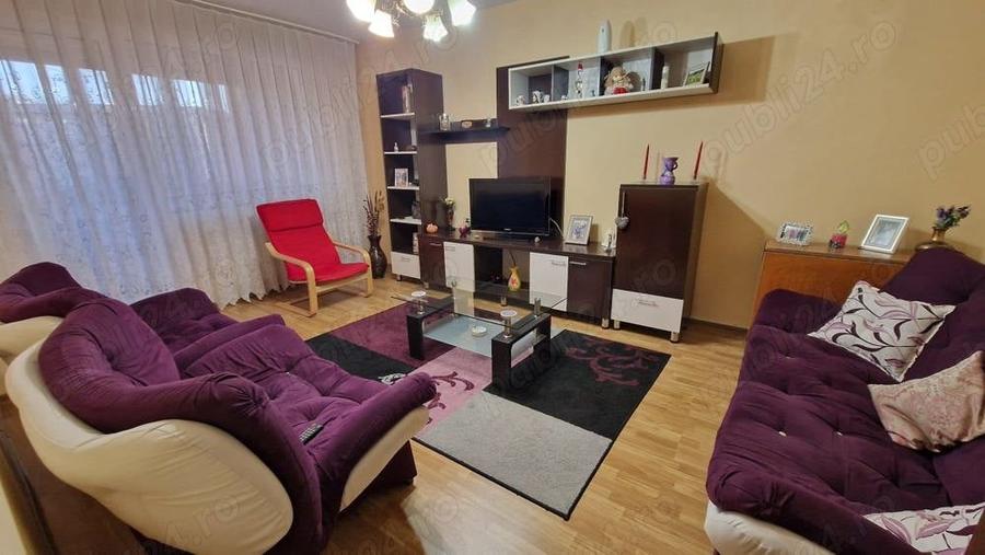Apartament cu 3 camere decomandat în Gorjului