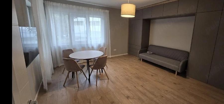 Apartament cu 2 camere decomandat în Elisabetin