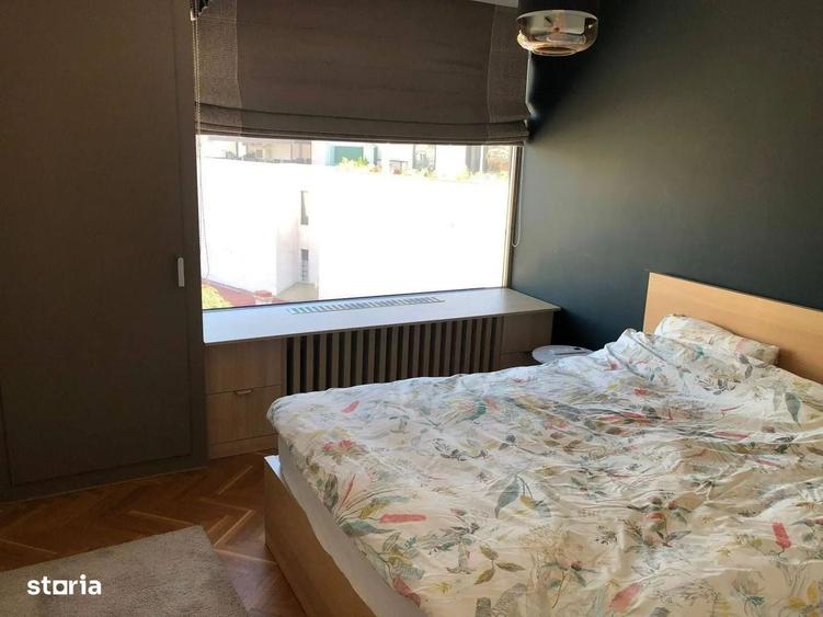 Apartament cu 4 camere, mobilat în Victoriei