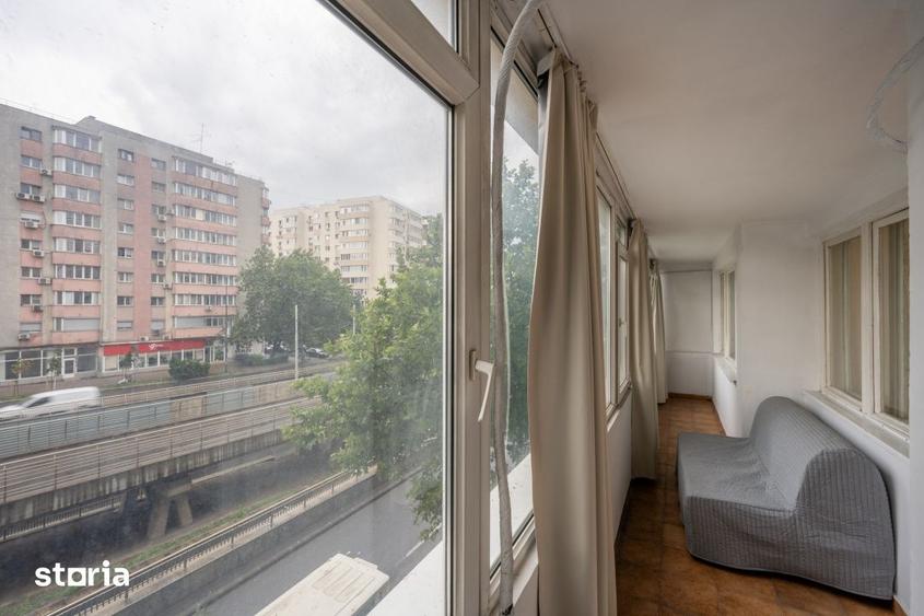 Metroul la doi pasi. 2 camere si un balcon de 10 mp, fix la Obor - 14