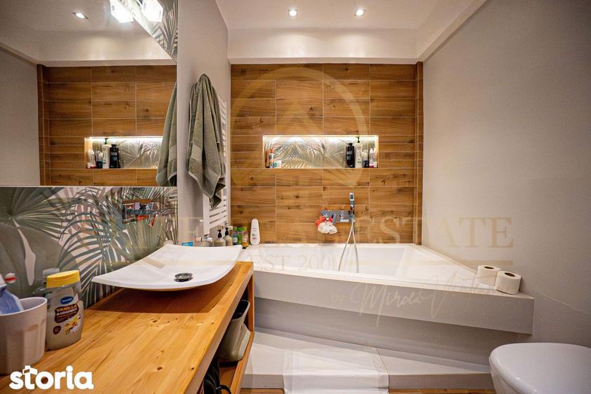 Apartament cu 3 camere, mobilat în Palazu Mare