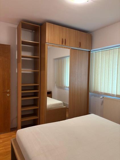 Apartament cu 3 camere, mobilat în Lacul Tei