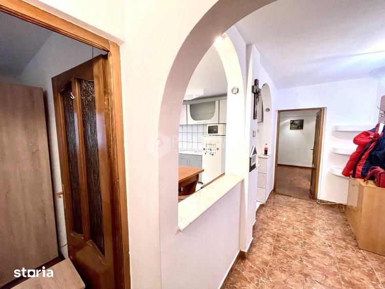 Apartament cu 3 camere decomandat în Micro 17
