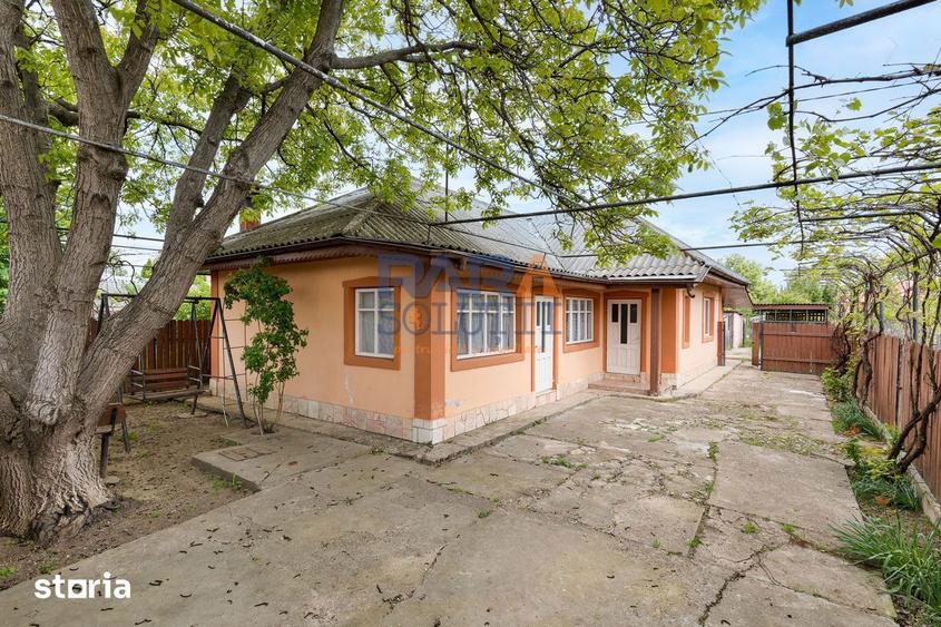 Casă cu 3 camere cu Canalizare în Horia