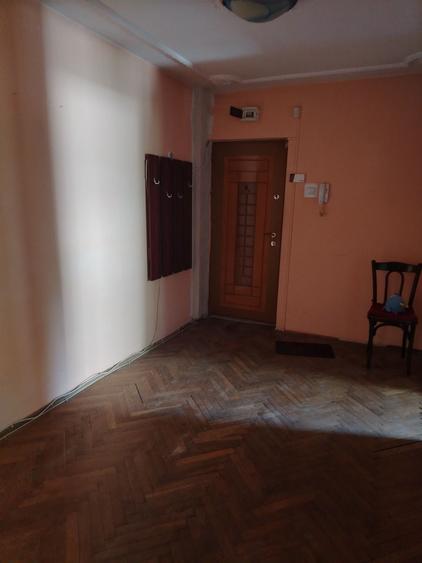 Apartament cu 2 camere decomandat în Energiei