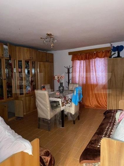 Casă individuală cu 7 camere cu Teren 1700 Mp în Horodnic