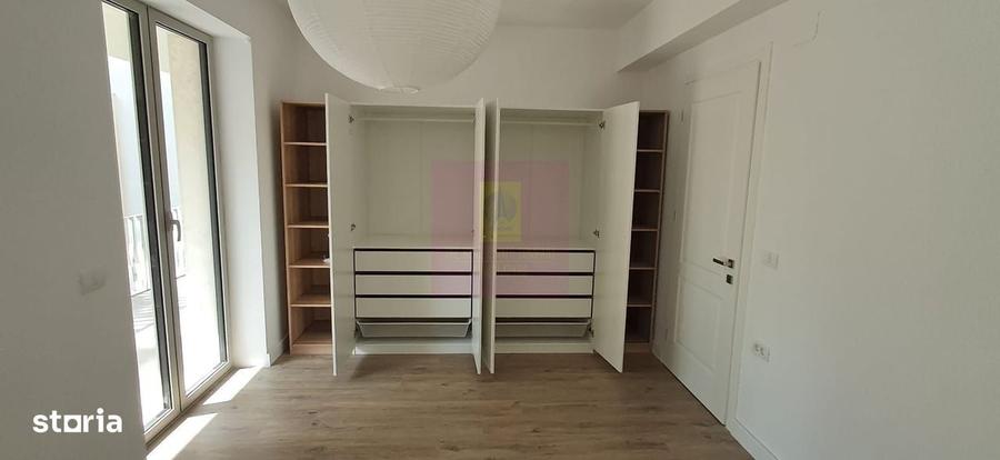 Apartament cu 4 camere decomandat în Ultracentral