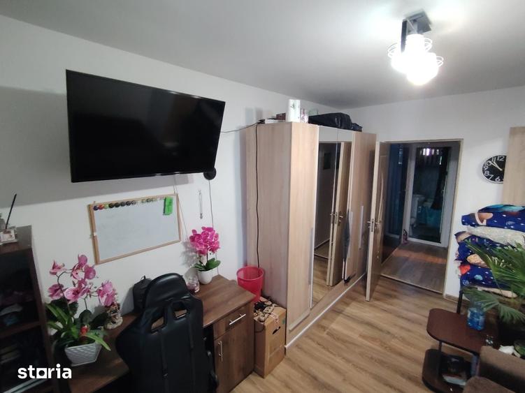 Apartament cu 2 camere semidecomandat în Trivale