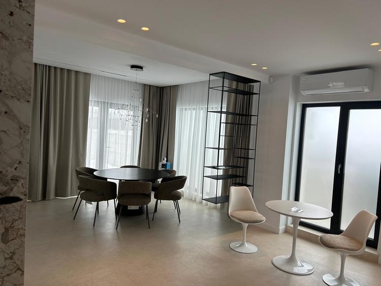 Casă individuală cu 5 camere cu Teren 447 Mp în Corbeanca