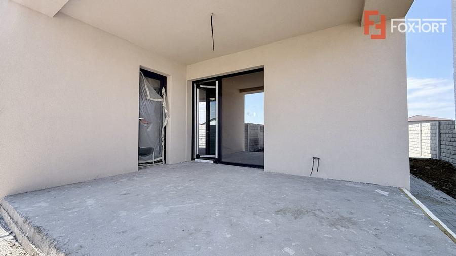 Duplex cu 4 camere cu Teren 300 Mp în Moșnița Nouă