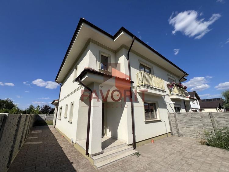 Casă individuală cu 4 camere cu Canalizare în Giroc