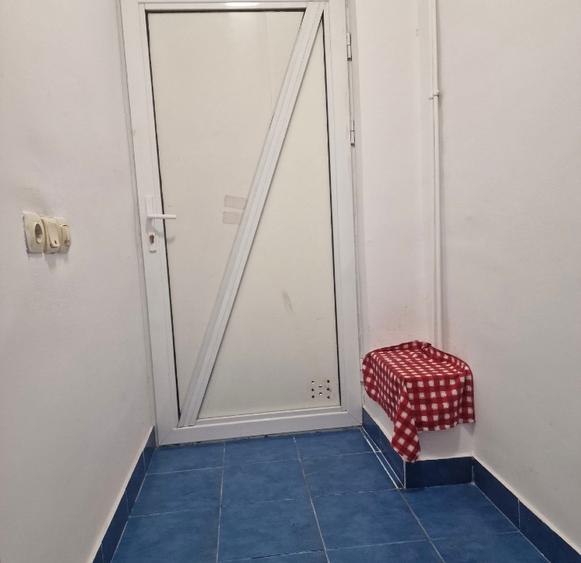 Casă individuală cu 4 camere cu Canalizare în Chitila