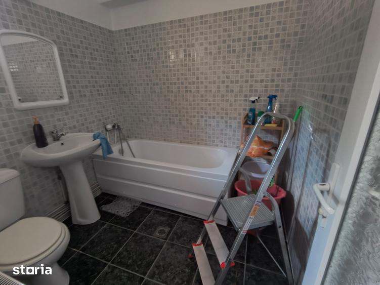 Casă cu 2 camere cu Canalizare în Faleza Nord