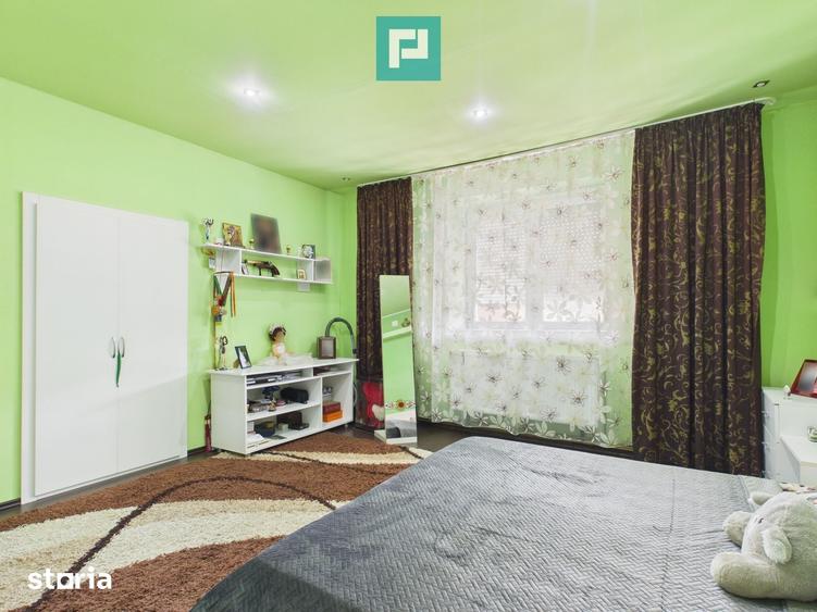 Casă cu 4 camere cu Teren 1910 Mp în Macea