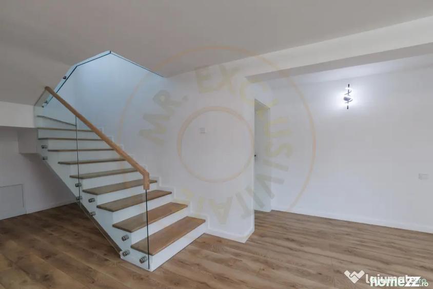 Casă cu 4 camere cu Teren 330 Mp în Argeșelu