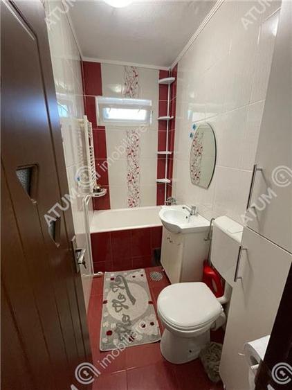 Apartament cu 2 camere nedecomandat, mobilat în Cedonia