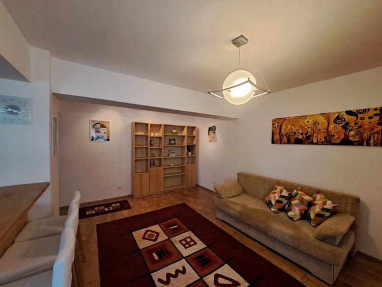 Apartament cu 2 camere decomandat în Mogoșoaia