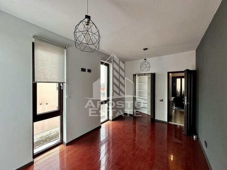 Duplex cu 3 camere cu Canalizare în Aradului